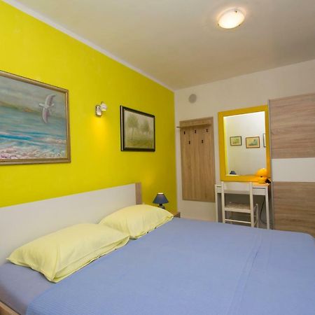 One Bedroom Apartment Near The Kamenjak Park In Prematura Premantura Exteriör bild