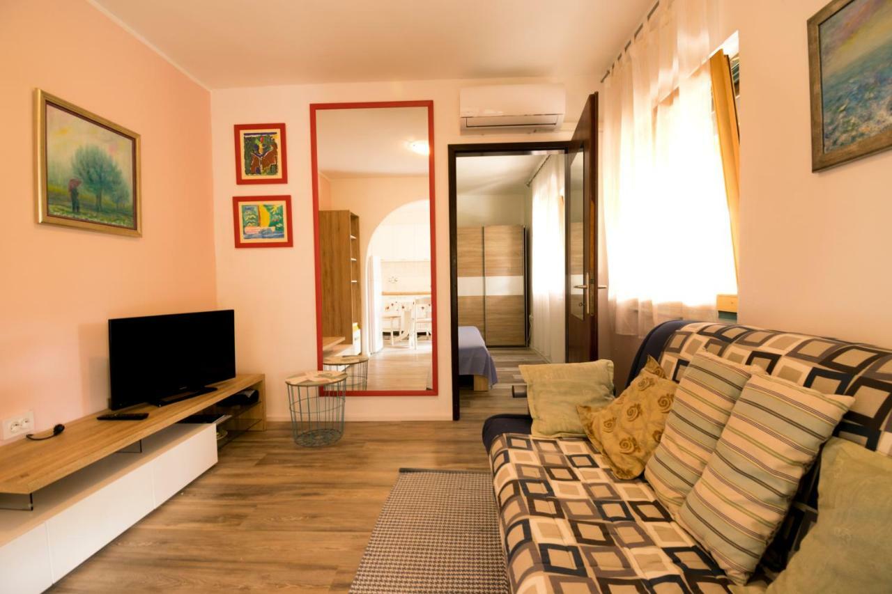 One Bedroom Apartment Near The Kamenjak Park In Prematura Premantura Exteriör bild