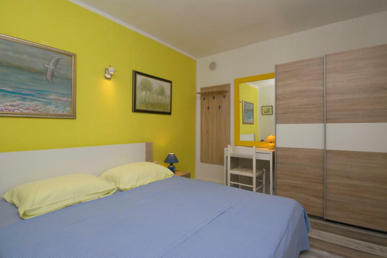 One Bedroom Apartment Near The Kamenjak Park In Prematura Premantura Exteriör bild